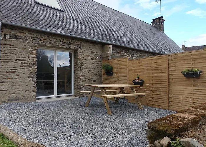 Holiday home Chez Colette Aucey-la-Plaine